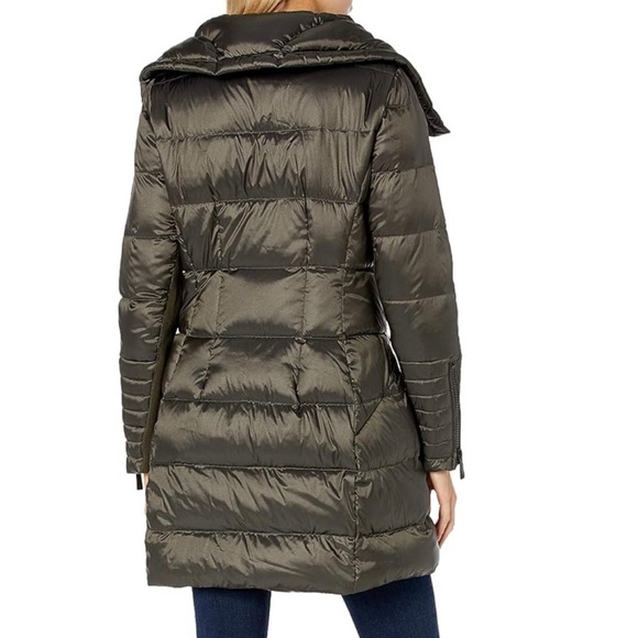 BCBGMAXAZRIA Women's Puffer with Strom Cuff - XS - Picture 2 of 11